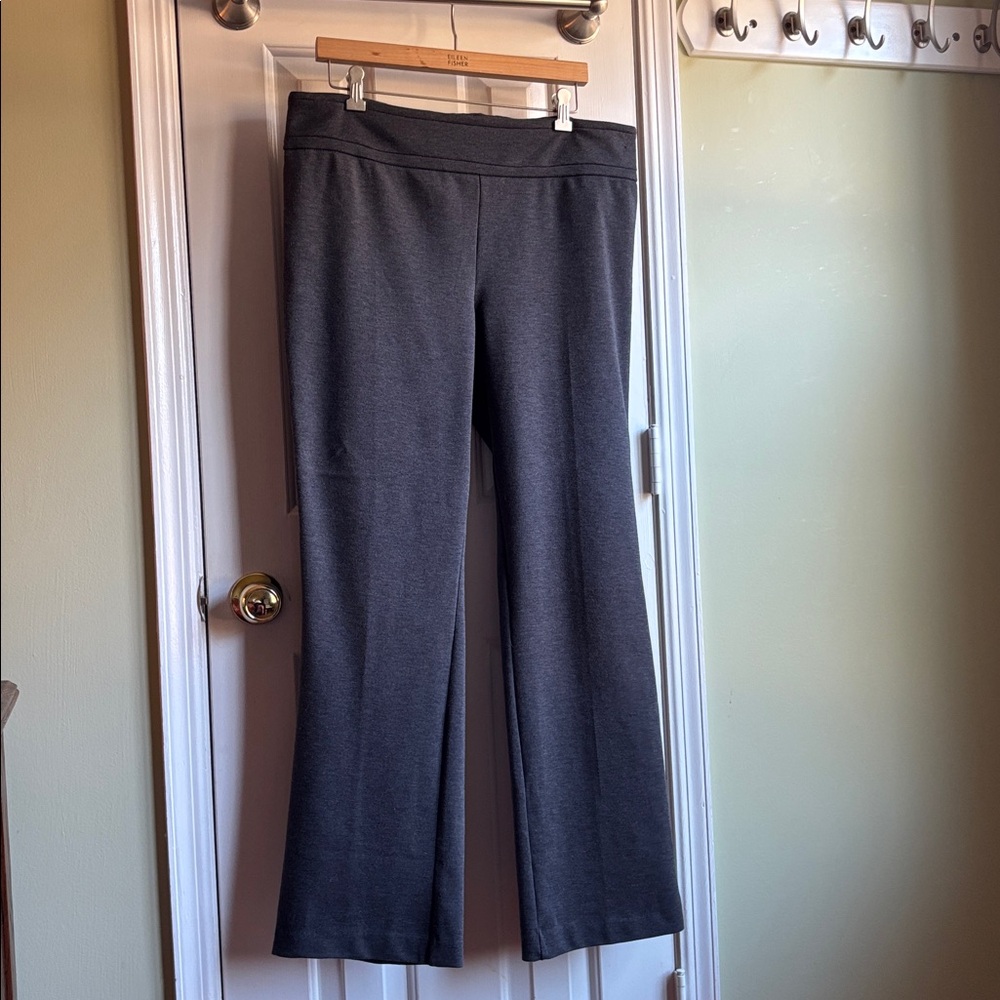 New York & Company Soft Knit Charcoal Trousers XL